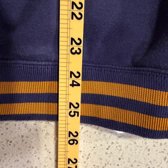 Yale University Crewneck Sweatshirt Navy Blue Collegiate Varsity Pullover M Y2K - Picture 5 of 5